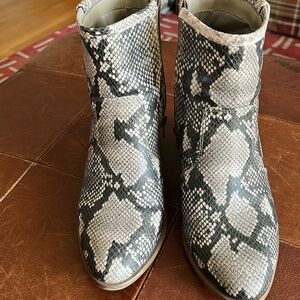 Snakeskin ankle boots 8.5